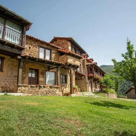 Viviendas El Barrio * Cabezon de Liebana